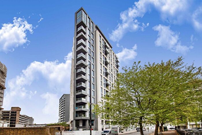 2 Bedroom Flat To Rent In Beadon Road, Hammersmith, W6