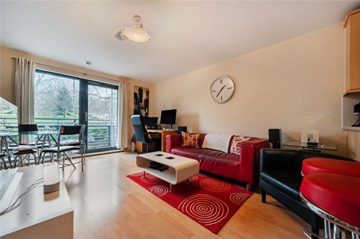 2 Bedroom Flat For Sale In Elder Road, West Norwood, London, SE27