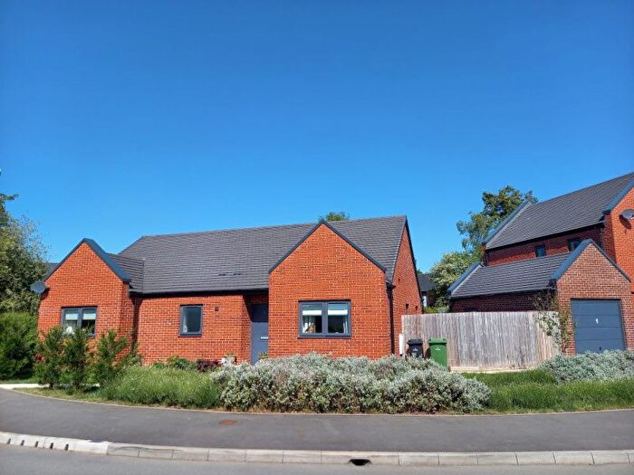 3 Bedroom Bungalow For Sale In Maes Corton, Presteigne, LD8