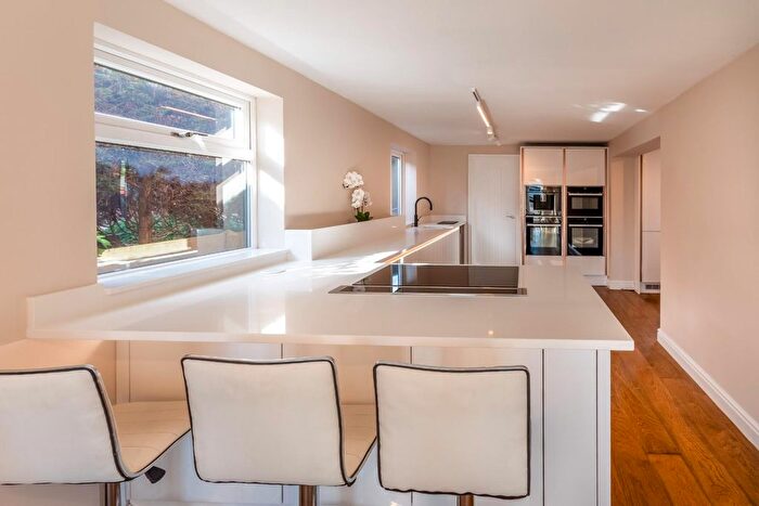 5 Bedroom End Terrace House For Sale In Fox Covert Lane, Misterton, Doncaster, DN10