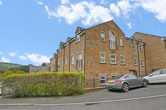 2 Bedroom Apartment For Sale In Rylands Park, Ripponden, Sowerby Bridge, HX6