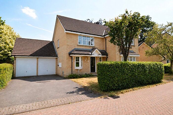 4 Bedroom Detached House To Rent In Elm Grove, Horbury, Wakefield, WF4