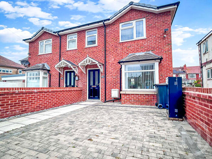 3 Bedroom Semi-Detached House For Sale In Pennystone Road, Bispham, FY2