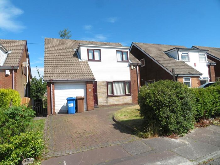 4 Bedroom Detached House To Rent In Height Avenue, Cronkeyshaw, OL12