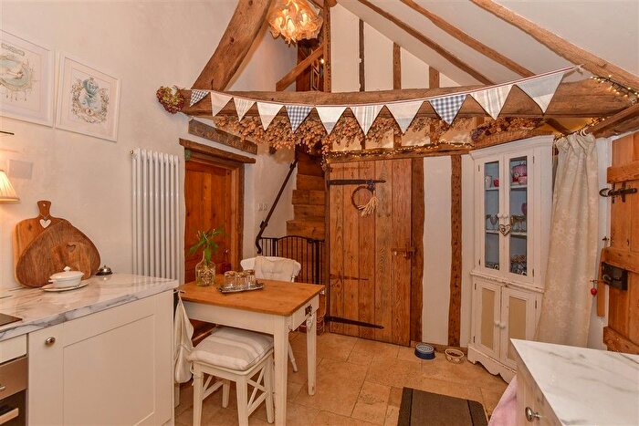 2 Bedroom Semi-Detached House For Sale In Regent Street, Rolvenden, Kent, TN17
