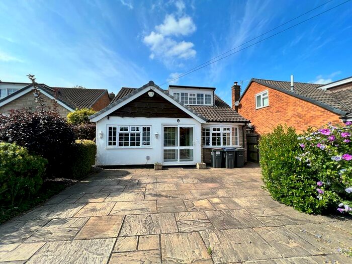 3 Bedroom Detached Bungalow To Rent In Dunchurch Crescent, Sutton Coldfield., B73