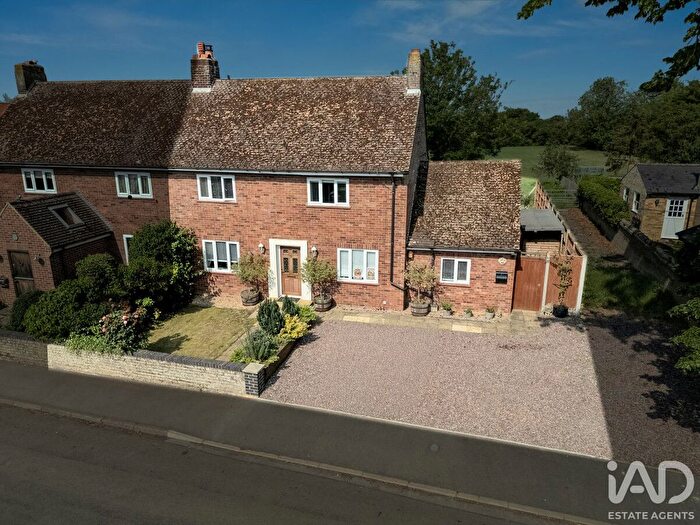 3 Bedroom Semi Detached House For Sale In High Street, Aldreth, Cambridgeshire, CB6