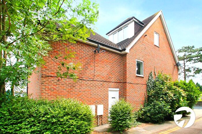 1 Bedroom Flat To Rent In Maidstone Road, Rochester, Kent, ME1