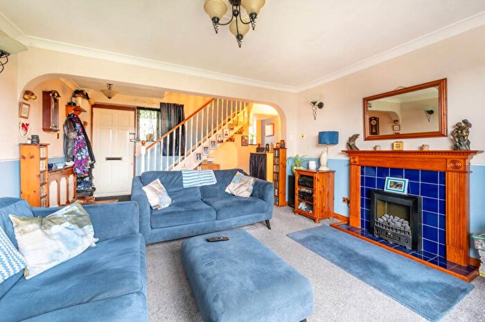 3 Bedroom Semi Detached House For Sale In Antlers Hill, Chingford, London, E4