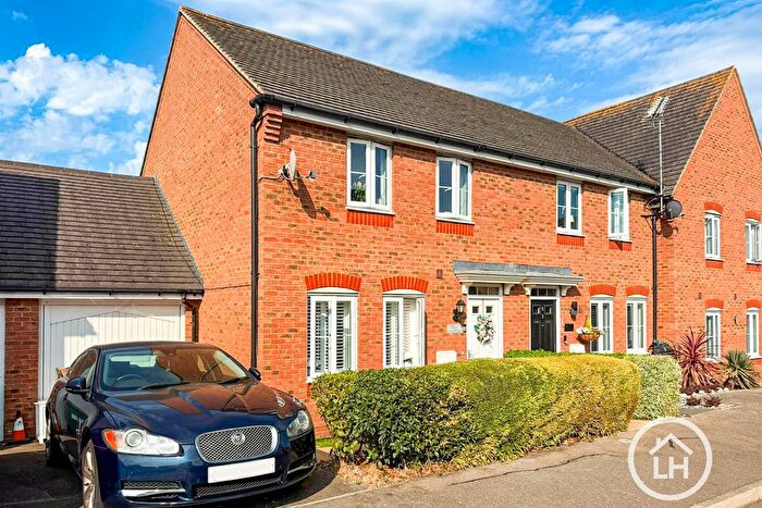 3 Bedroom End Of Terrace House For Sale In Minster On Sea, Sheerness, ME12