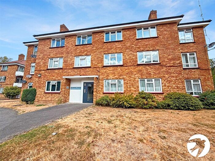 2 Bedroom Flat To Rent In Hurst Lane, London, SE2