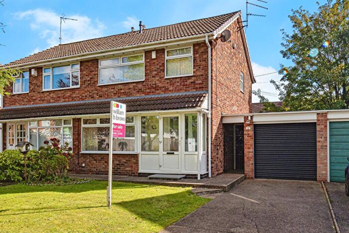 3 Bedroom Semi-Detached House For Sale In Overstrand Drive, Sutton-On-Hull, Hull, HU7