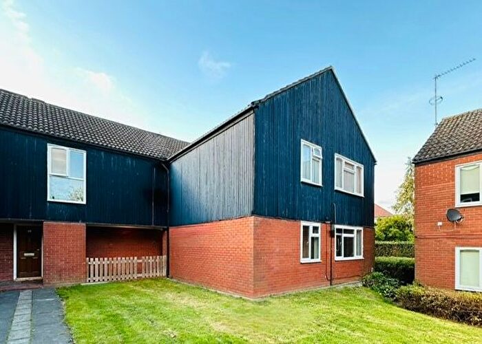 1 Bedroom Flat To Rent In Hetherington Way, Ickenham, UB10