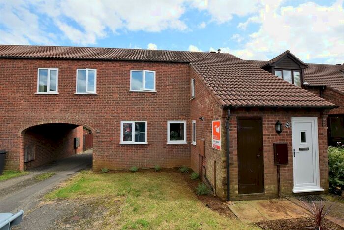 2 Bedroom Apartment To Rent In Ladywell, Oakham, LE15