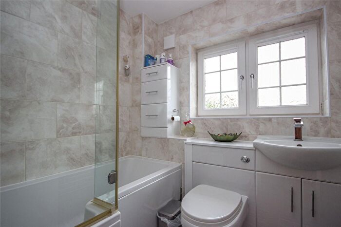 4 Bedroom Terraced House To Rent In Dewfalls Drive, Bradley Stoke, Bristol, BS32
