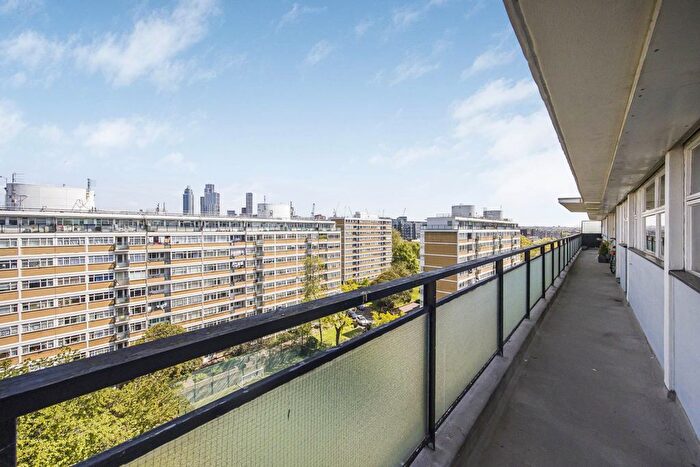 2 Bedroom Flat For Sale In Chippendale House, London, SW1V
