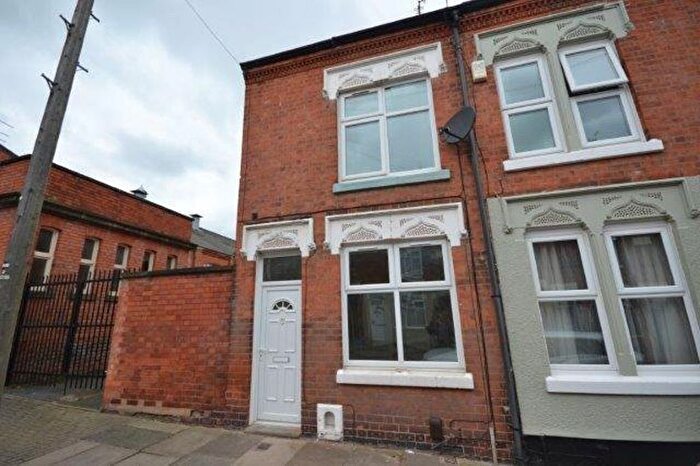 2 Bedroom Terraced House To Rent In Lord Byron Street, Leicester, LE2
