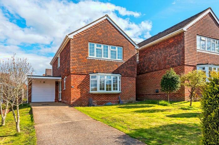 3 Bedroom Detached House To Rent In Eastways, Bishops Waltham, Southampton, SO32