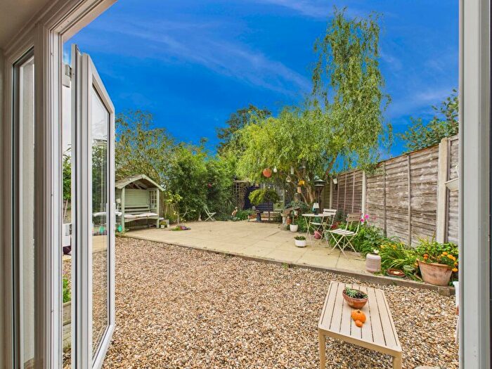 3 Bedroom Semi-Detached Bungalow For Sale In Northwood Road, Broadstairs, CT10