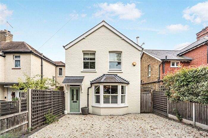 4 Bedroom Detached House To Rent In Maybury Hill, Woking, Surrey, GU22