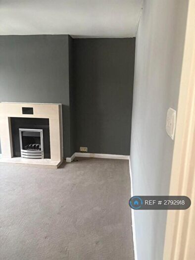 2 Bedroom Maisonette To Rent In Beech Ave, Ruislip, HA4