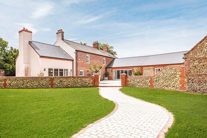 6 Bedroom Property For Sale In East Farm House Stanhoe Road, King's Lynn, PE31