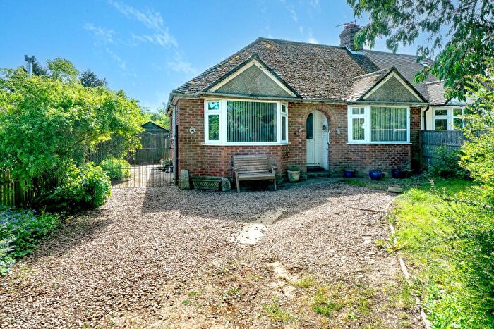 2 Bedroom Semi Detached House For Sale In Common Road, Kensworth, LU6