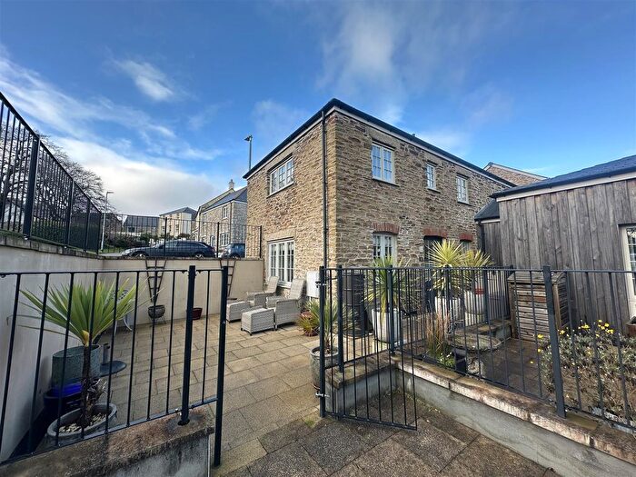 2 Bedroom Barn Conversion For Sale In Manor Farm Road, Duporth, St. Austell, PL26