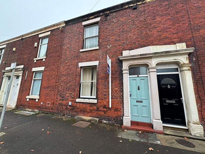 4 Bedroom Terraced House To Rent In Weston Street, Ashton-On-Ribble, PR2