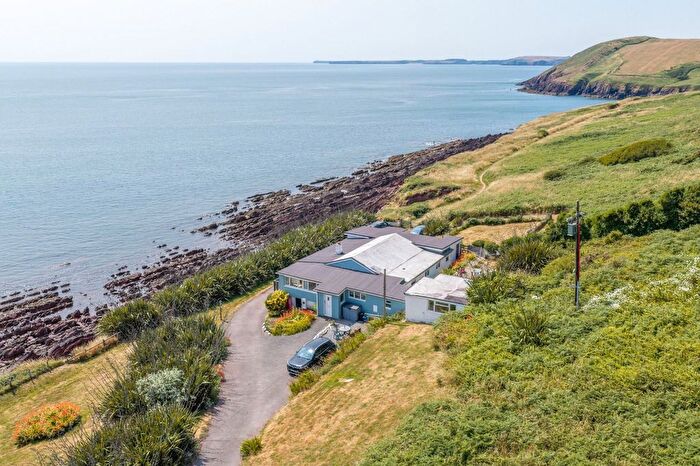 5 Bedroom Detached House For Sale In Manorbier, Tenby, SA70