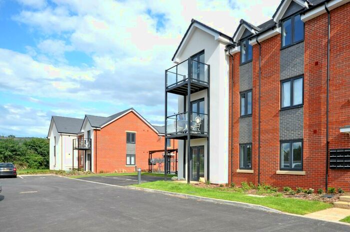 2 Bedroom Apartment To Rent In Ridge Close, Cheltenham, GL52