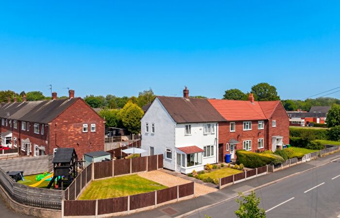 3 Bedroom End Of Terrace House For Sale In Yewtree Lane, Northern Moor, M23