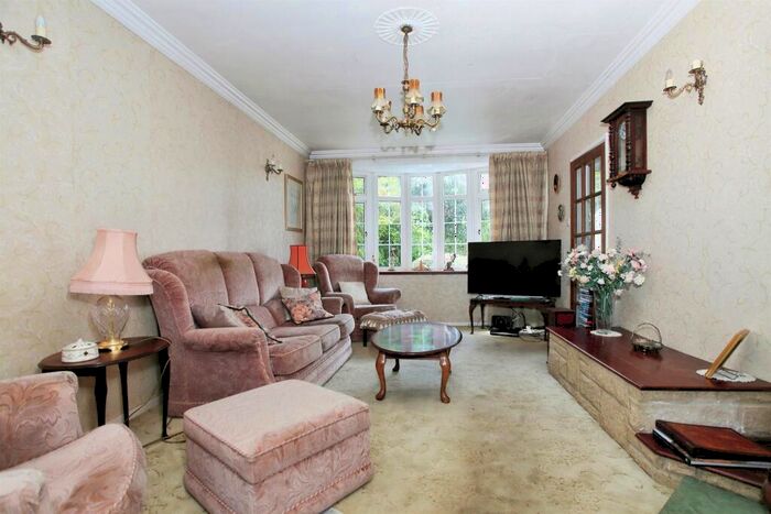 3 Bedroom Semi-Detached House For Sale In Helpston Road, Glinton, Peterborough, PE6