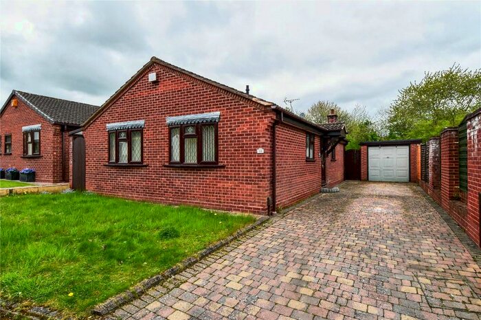 3 Bedroom Bungalow To Rent In Newton Close, Redditch, Worcestershire, B98