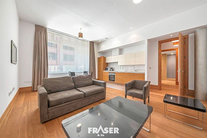 1 Bedroom Flat For Sale In Sugar House, E1