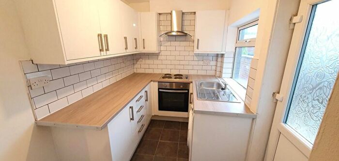 2 Bedroom Terraced House To Rent In Beechfield Road, Hyde Park, DN1