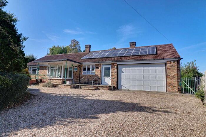 3 Bedroom Detached Bungalow For Sale In Walnut Tree Crescent, Sawbridgeworth, CM21