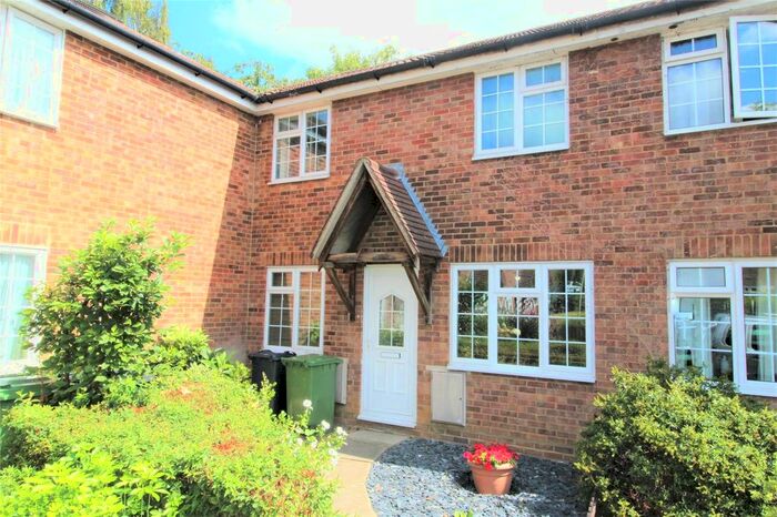 2 Bedroom End Of Terrace House To Rent In Nutley Close, Ashford, Kent, TN24