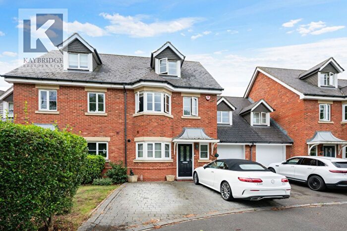 4 Bedroom Semi Detached House For Sale In Horton Crescent, Epsom, KT19