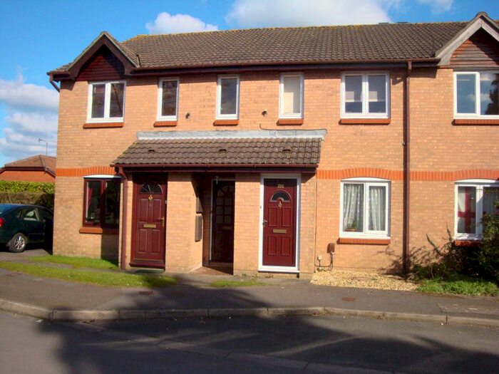 1 Bedroom Flat To Rent In Kings Road, Petersfield, GU32