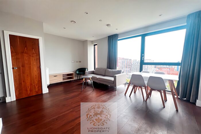 1 Bedroom Apartment To Rent In Avalon Point, Silvocea Way, E14