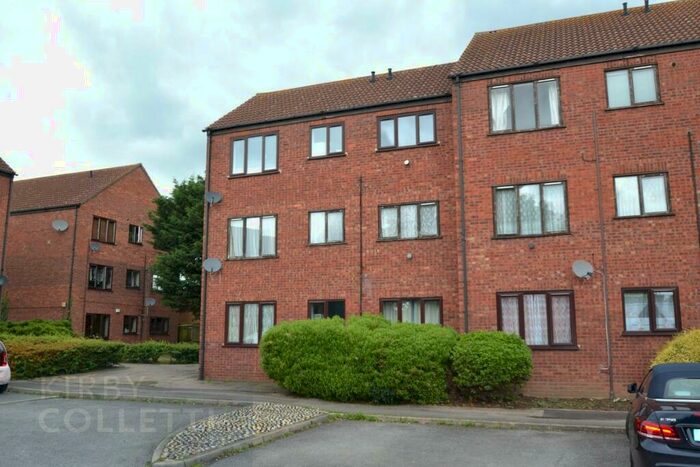 1 Bedroom Apartment To Rent In Chilworth Gate, Silverfield, Broxbourne, EN10