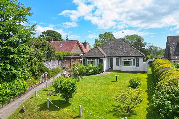 3 Bedroom Detached Bungalow For Sale In Carters Corner, Hailsham, BN27