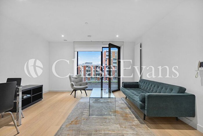 1 Bedroom Flat To Rent In Bonnet Street, Docklands, London, E16