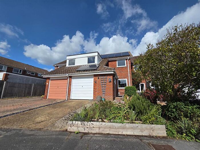 3 Bedroom Terraced House For Sale In Garstons Close, Titchfield, PO14