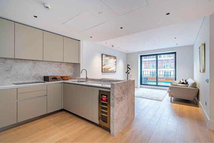 2 Bedroom Flat For Sale In Nutford Place, London, W1H