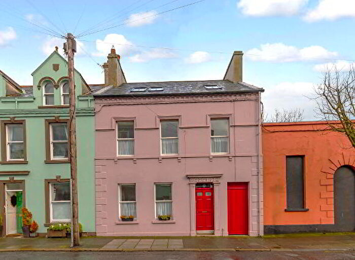 6 Bedroom End Of Terrace House For Sale In High Street, Donaghadee, BT21