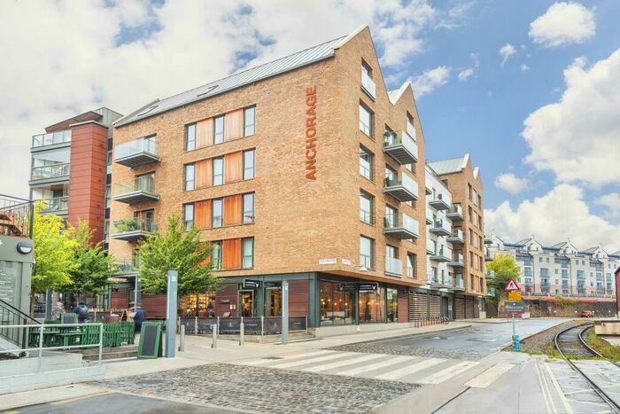 2 Bedroom Apartment To Rent In The Anchorage, Wapping Wharf, Gaol Ferry Steps, BS1