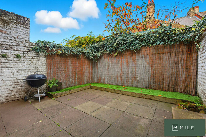 4 Bedroom End Of Terrace House For Sale In Bolton Road, London, NW10
