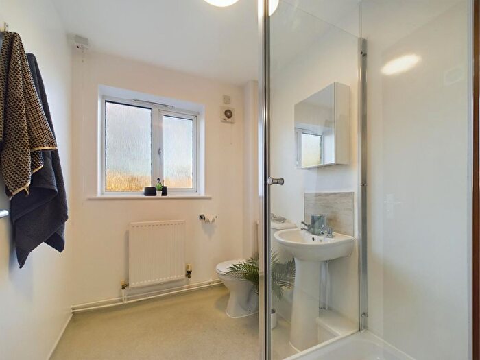 6 Bedroom Semi-Detached House To Rent In Brookside, Derby, DE1